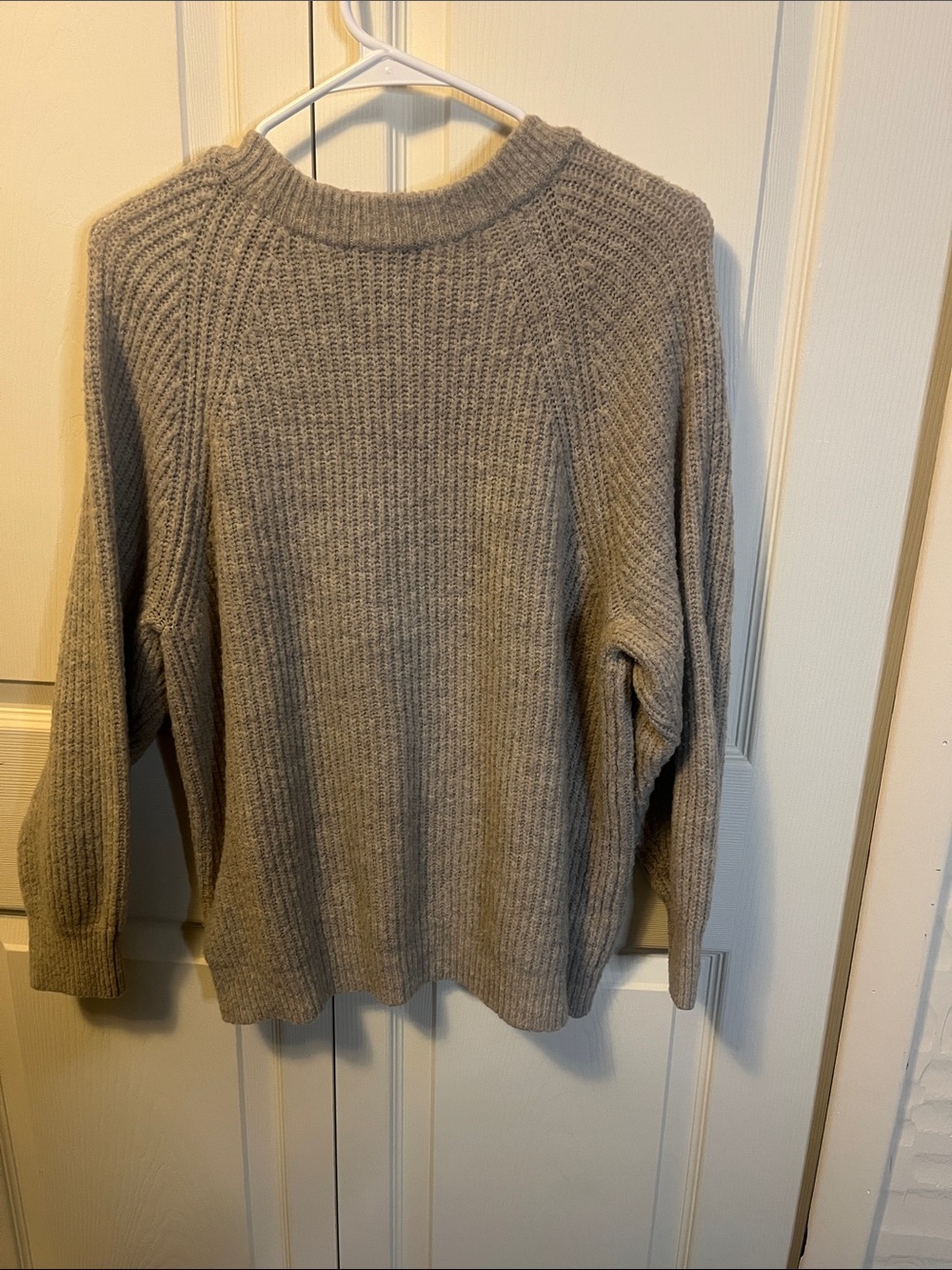 Express Gray Ribbed Crewneck Sweater - Picture 4 of 4